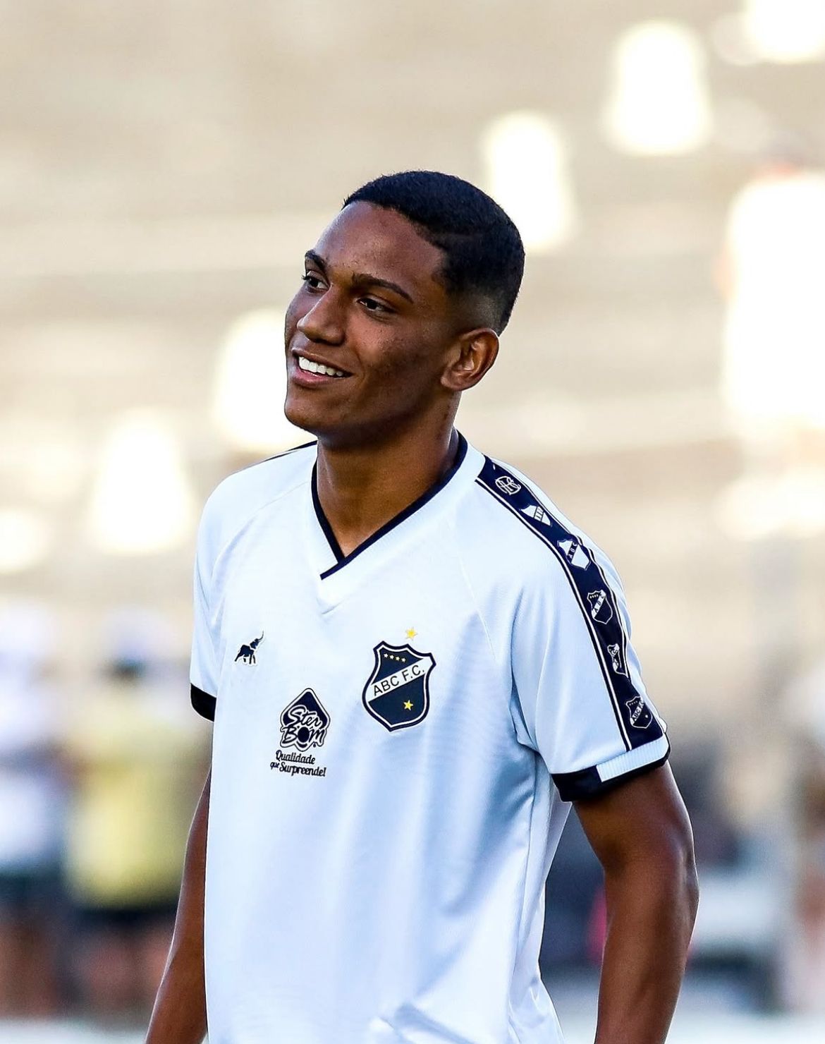 Oziel em treino pelo ABC-RN